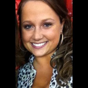 Meet your Posher, Kayla