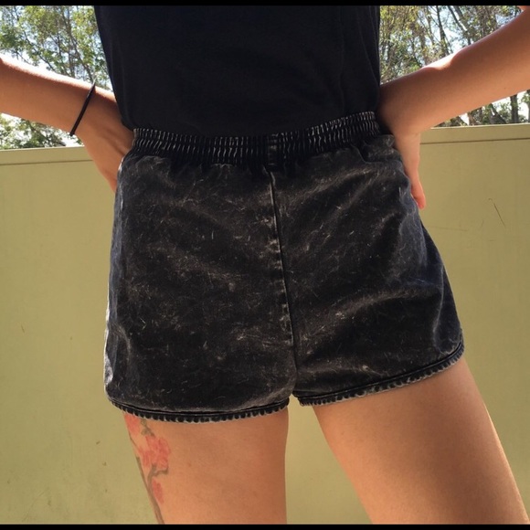 American Apparel High Waisted Shorts - Picture 2 of 3