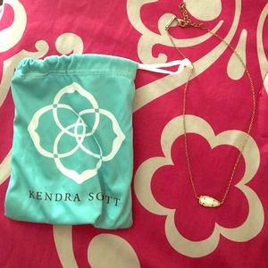 Kendra Scott White Arrow head necklace (pre-owned)