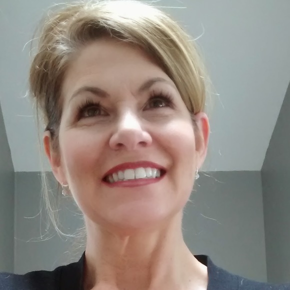 Meet your Posher, Kay