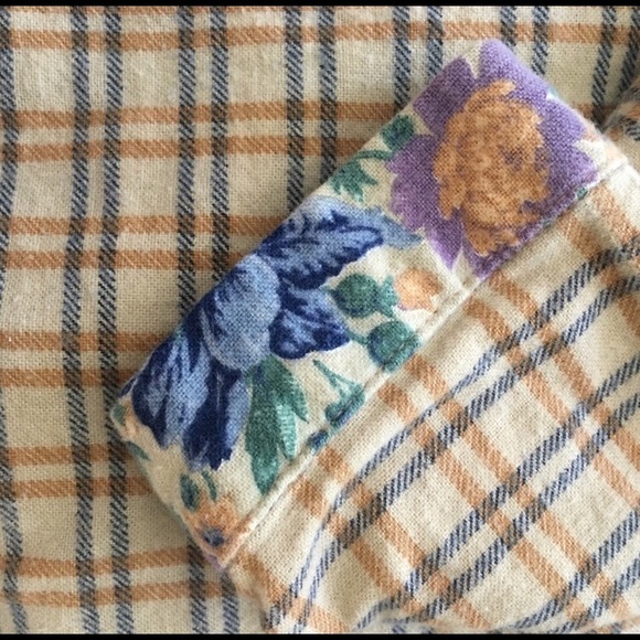 Turtle Neck - Picture 3 of 3