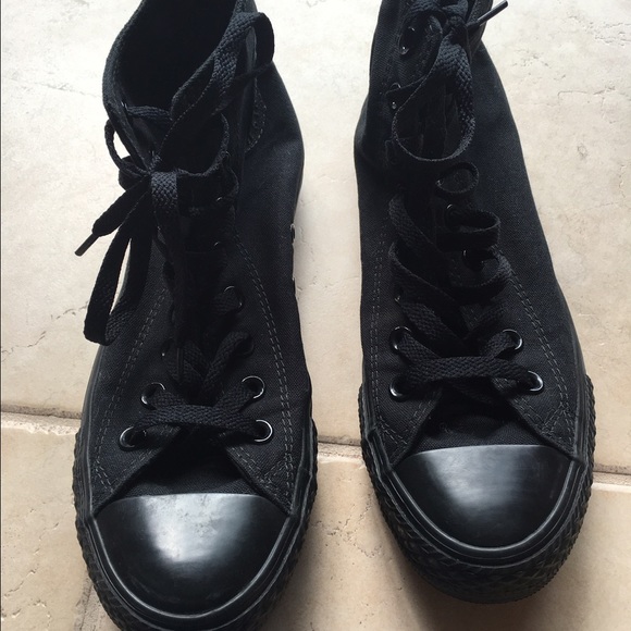 New all black converse