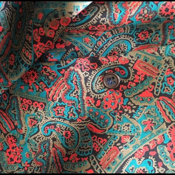 Long sleeve button up - Picture 2 of 3