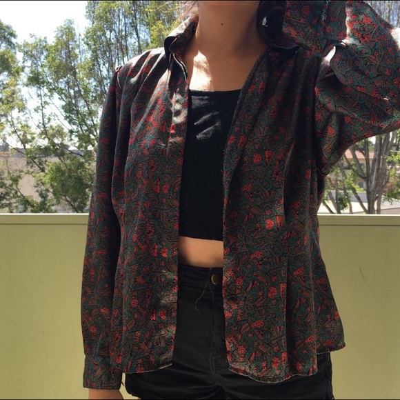 Long sleeve button up - Picture 3 of 3