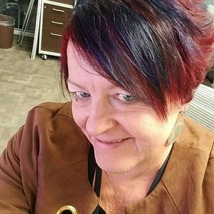 Meet your Posher, Carol