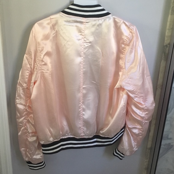 ⚡️FLASH SALE LARGE LEFT Retro satin bomber jacket - Picture 2 of 4