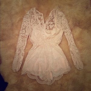Beautiful White Lace Romper. Size S.
