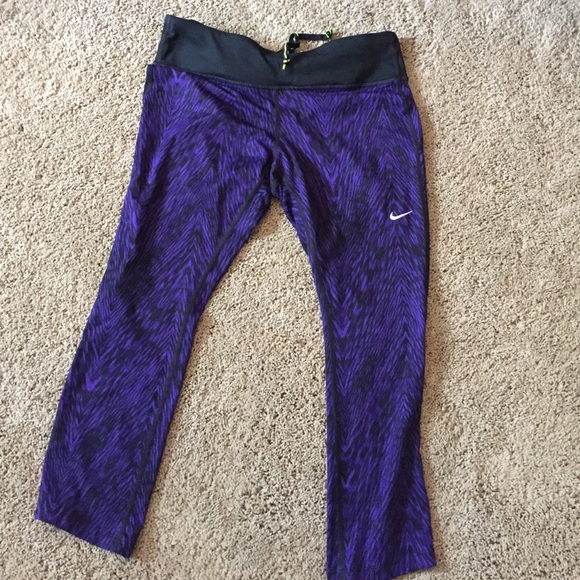Nike dri-fit capris