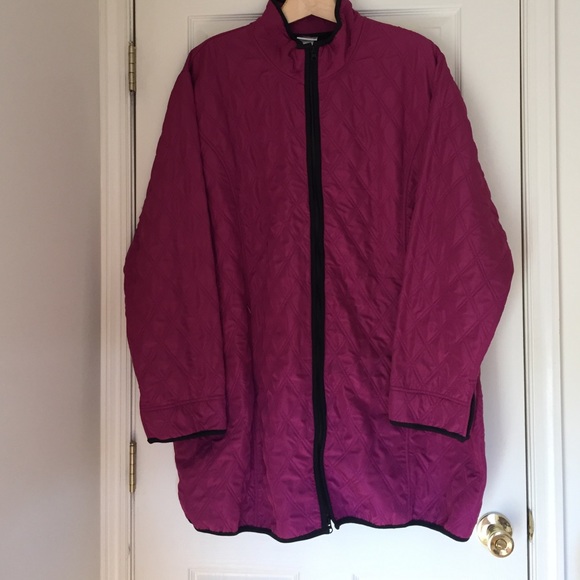 *** SOLD*** zippered jacket from Junonia (plus)