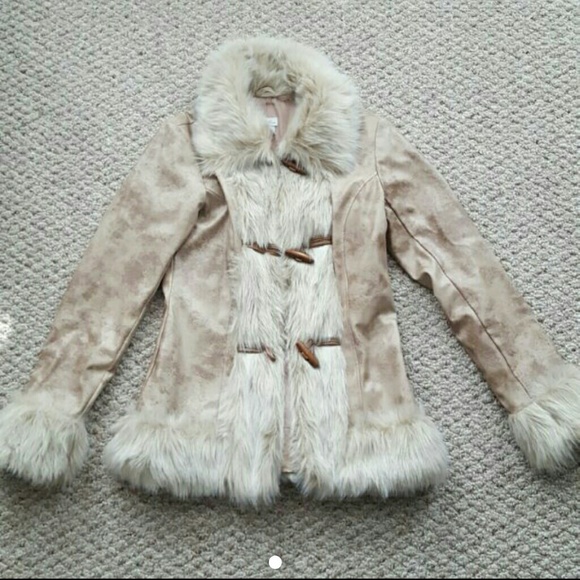 Super cute Eskimo jacket