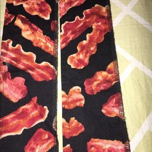 Wrist wraps BACON pattern