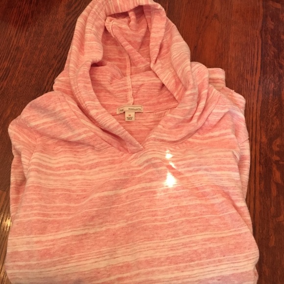 Pink and white Gap sweater