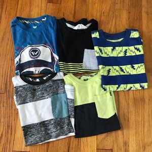Bundle of 5 Boys size 4/5 short-sleeved tops