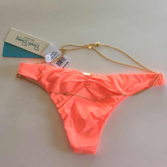 Beach Bunny skimpy bottoms - Picture 2 of 4