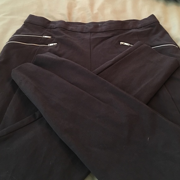 Zara Legging with Zipper Details Size L