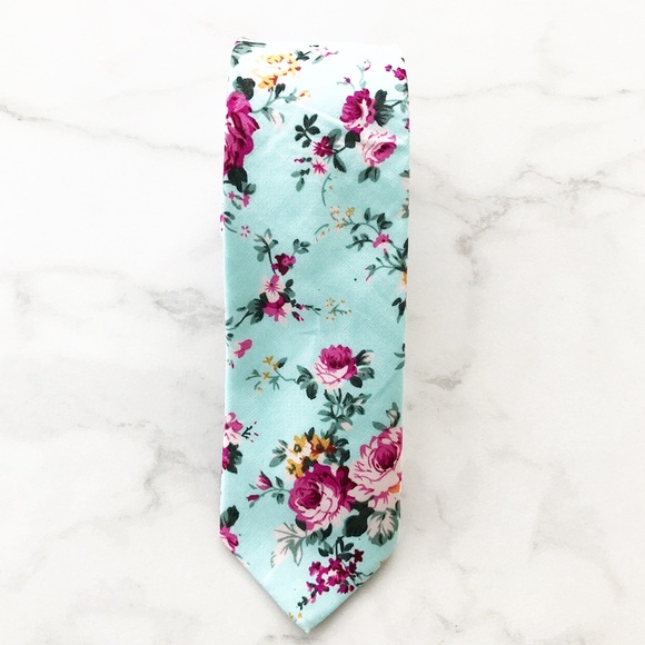 Mint floral tie! - Picture 4 of 5