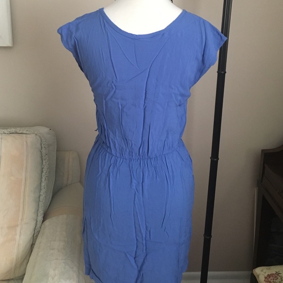 Blue pocket dress - Picture 2 of 3