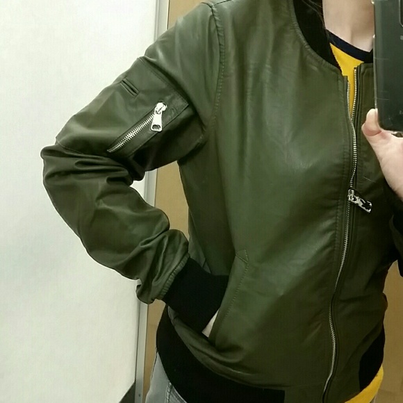 OliveGreen leatherish bomber jacket new with tags, - Picture 2 of 3