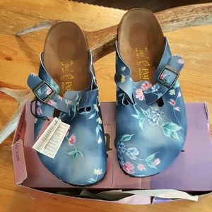 Birkenstock, never worn