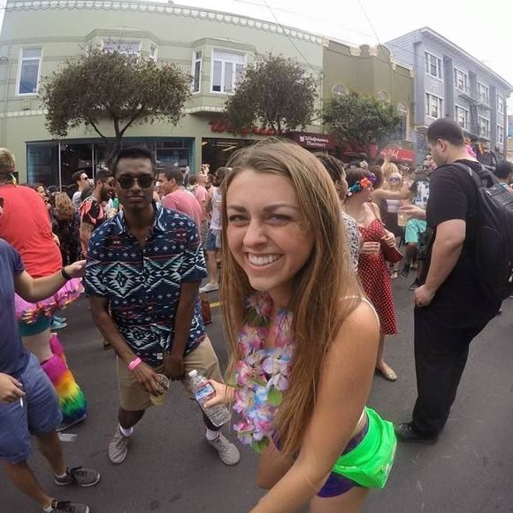 Meet your Posher, Jessica - Picture 1 of 1