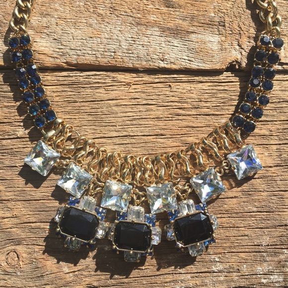 NWT Ann Taylor Necklace