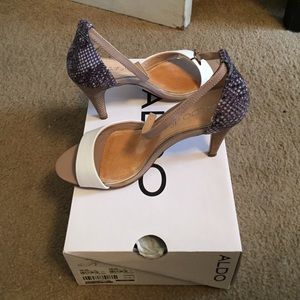 Aldo simple classy dress pump