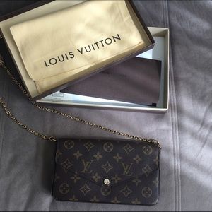 Louis Vuitton Pochette with 2 straps