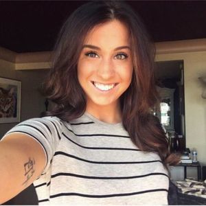 Meet your Posher, Devin