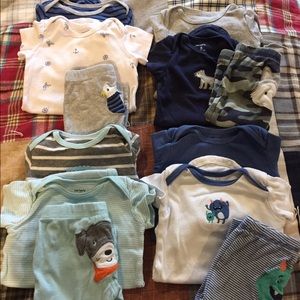 Bundle of Carters boys 6 months outfits