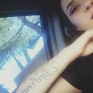 Meet your Posher, Myra