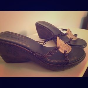 Wedge sandals size 6 1/2