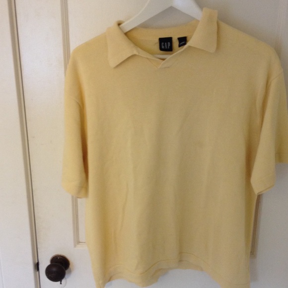 Light yellow gap polo