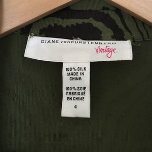 Classic Diane VonFurstenberg 100% silk wrap dress
