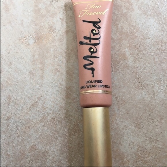 Too faced lipstick