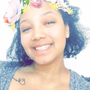 Meet your Posher, Angelica