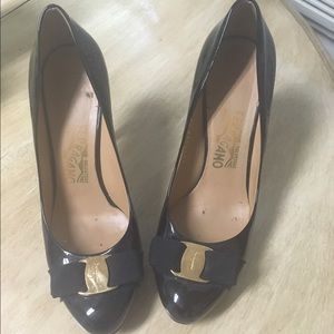 Salvatore Ferragamo Pola Blow Pump