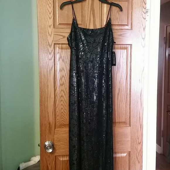 Beautiful long dress - Picture 1 of 3