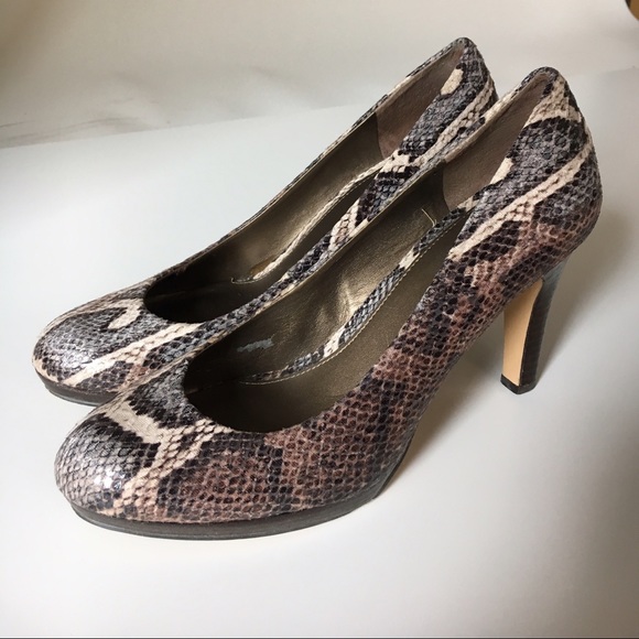 SALE - Bandolino Women's Snakeskin High Heels