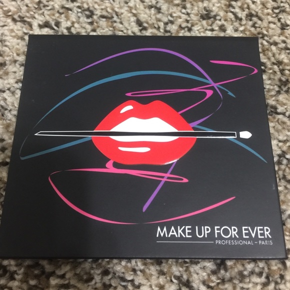 Make up forever palette - Picture 1 of 3