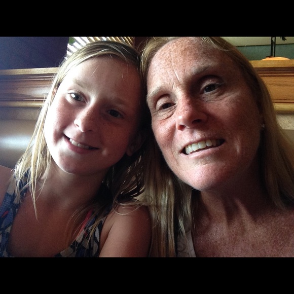 Meet your Posher, Corinne - Picture 1 of 1