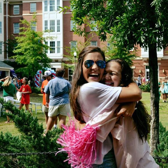 Meet your Posher, Lizzie