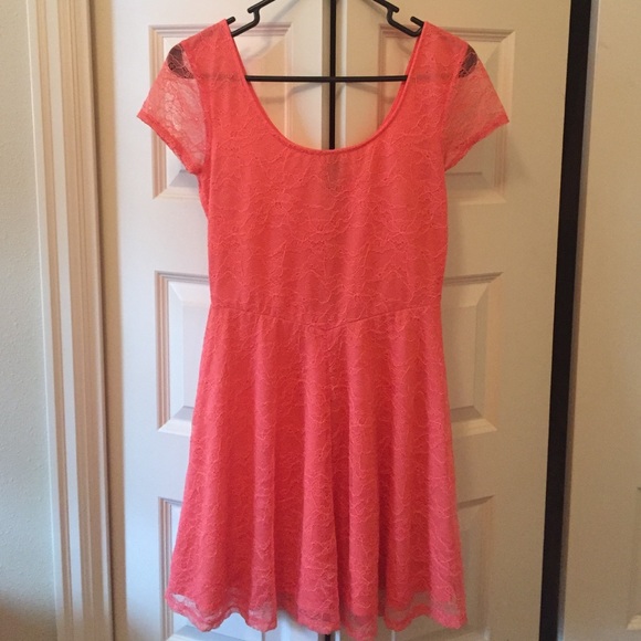 Pink lace H&M dress