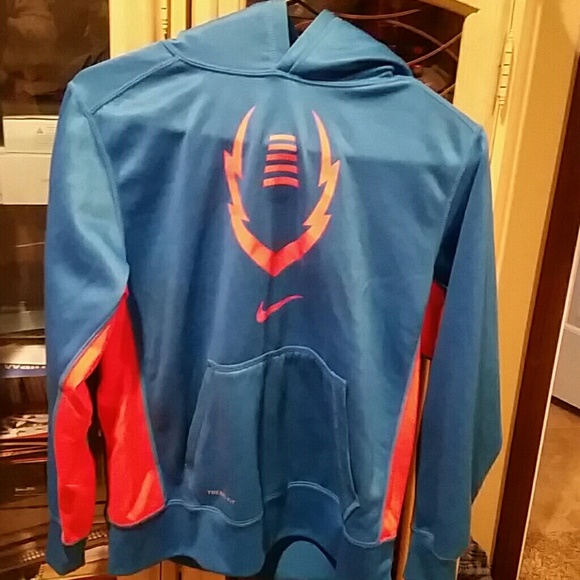 Nike kids pullover sweater