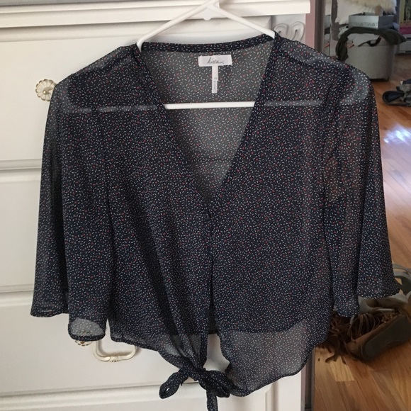 Kira cropped tie top