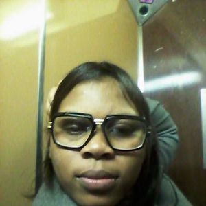 Meet your Posher, Gloria