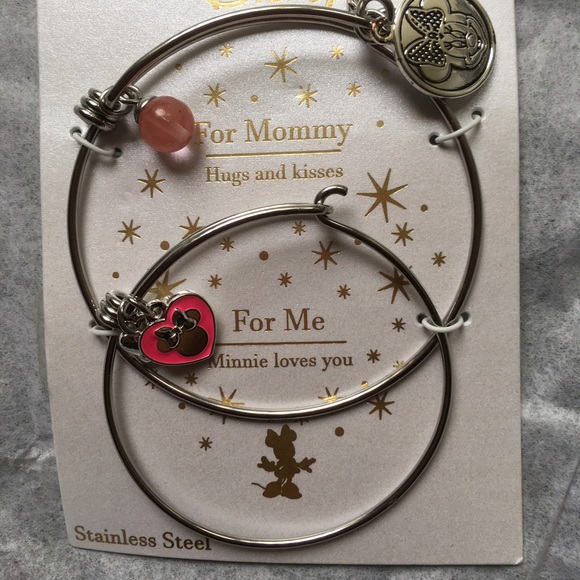 New Disney charm set