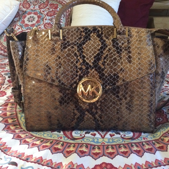 Michael kors handbag - Picture 1 of 1