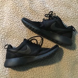Nike Roshe runs