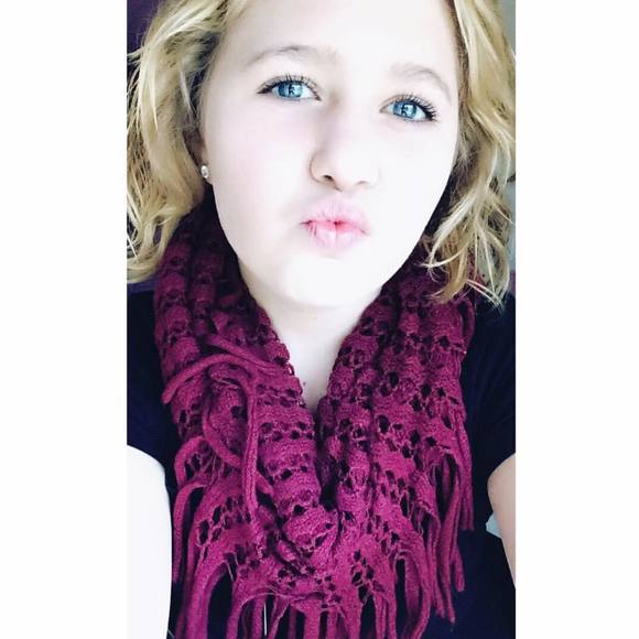 Meet your Posher, Michaela - Picture 1 of 1