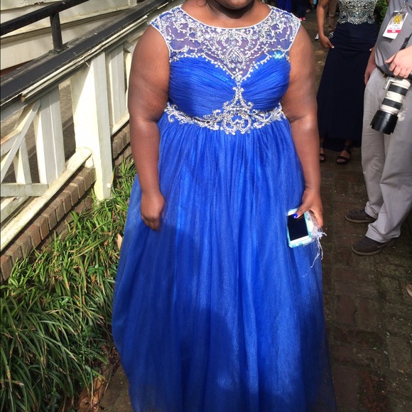 Beautiful and High Quality Blue Prom/ Formal Dress - Picture 1 of 4